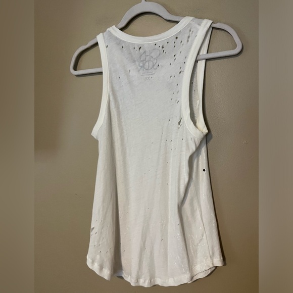 Chaser Gauzy Paint Splatter Destructed Muscle Tank NWT - Picture 7 of 7